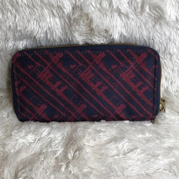 TRAVELON Abstract Travel Wallet - Picture 3 of 5